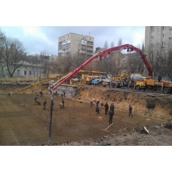 Услуги бетононасоса в Киеве цена за час